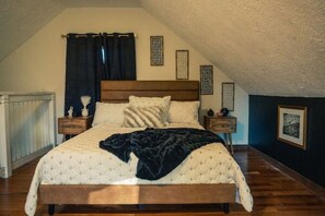 1 bedroom, in-room safe, free WiFi, bed sheets - Luxurious cabin, 6 mi HM trails, 12 mi Charleston (Alum Creek)