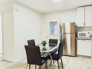 Dining - *Closest*Crystal*HomeTopClifftonHills-NiagaraON (Niagara Falls)