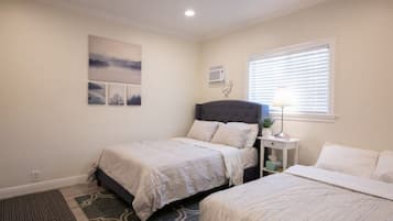 1 bedroom, desk, iron/ironing board, free WiFi