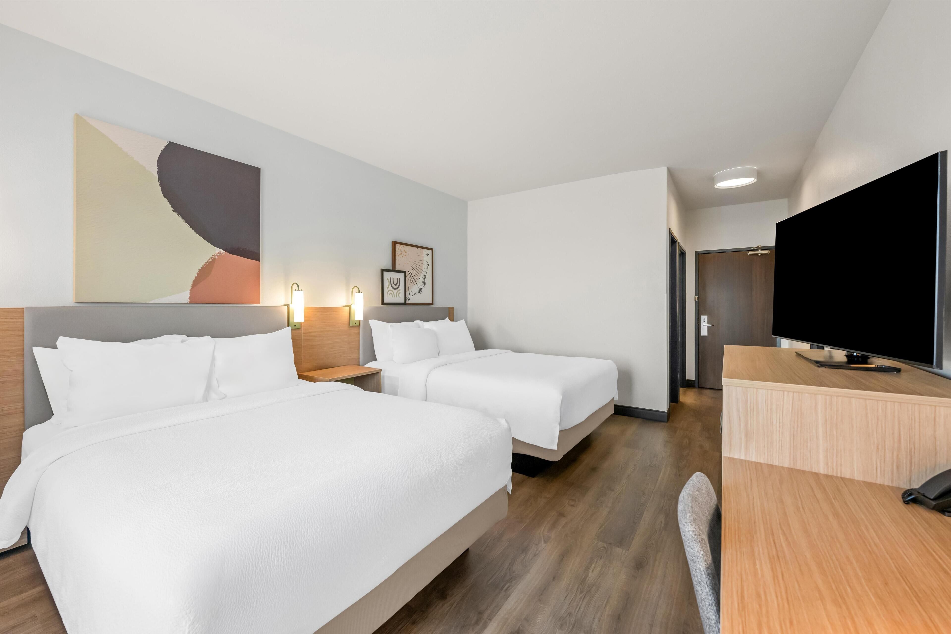 Huone, 2 keskisuurta parisänkyä | Ilmainen Wi-Fi, vuodevaatteet