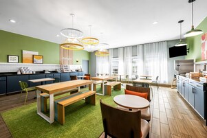 Desayuno continental incluido todos los días 