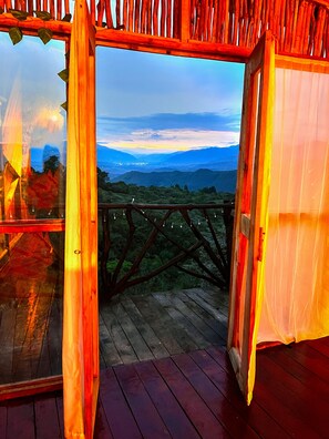 ファミリー キャビン 2 ベッドルーム マウンテンビュー