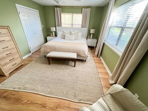 5 bedrooms, travel crib, free WiFi, bed sheets