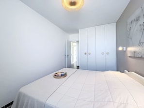 2 bedrooms, WiFi - Le Mireille by Interhome (Le Grau du Roi)