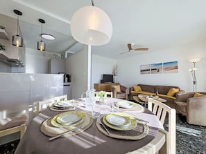 Dining - Le Mireille by Interhome (Le Grau du Roi)