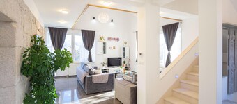 Cozy home in Neoric with house a panoramic view