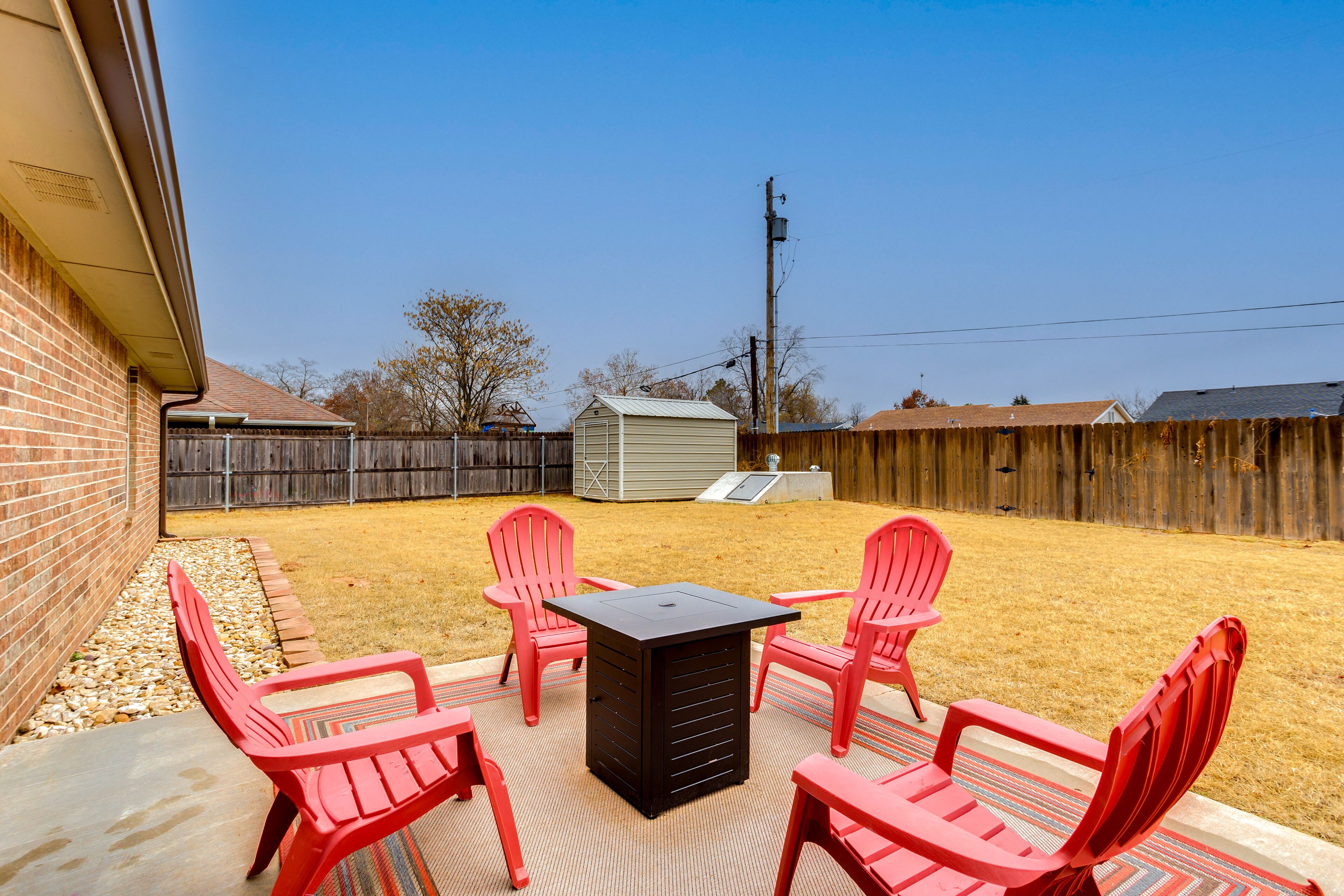Chandler House w/ Fenced Backyard: Pets Welcome!