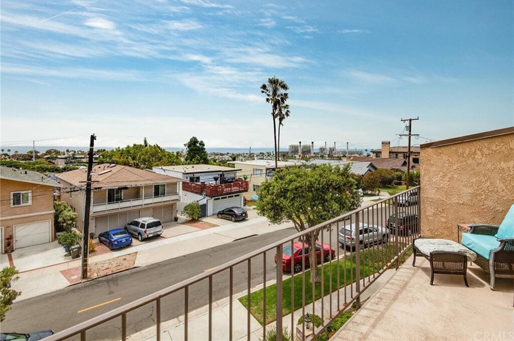 Condo In Redondo Beach. Close To The Ocean & Beach.