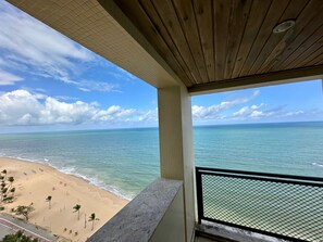 Chambre Double Supérieure | Vue sur la plage/l’océan