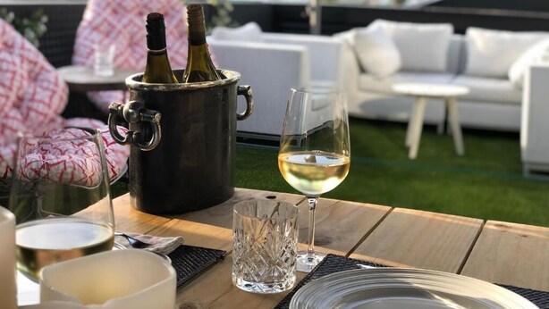 Luxury Penthouse | Terrace/patio - Laneway Apartments (Napier)