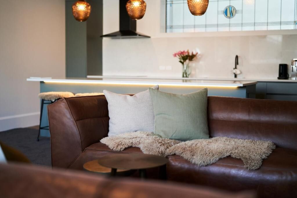 Deluxe Apartment | Private kitchen | Dishwasher, electric kettle, toaster, blender