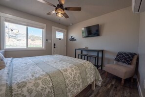 1 bedroom, free WiFi, bed sheets - Red Rock Views, Kanab Suite #5 Near National Parks (Kanab)