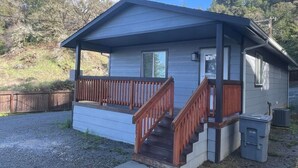 Exterior - New, Fun-Size Benbow House! (Garberville)