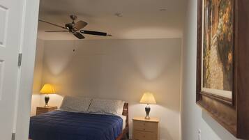 5 slaapkamers, een strijkplank/strijkijzer, wifi, beddengoed