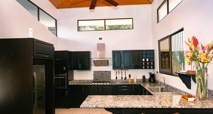 Top spot with daily wildlife visit & nature Views