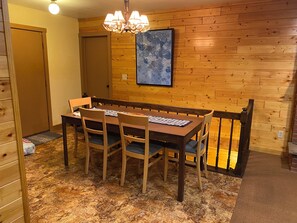 Dining - Lake Lucerne Family Getaway, private setting close to town (Crandon)