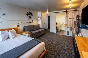 Room, Multiple Beds (SPARROW King) | Premium bedding, pillowtop beds, in-room safe, individually decorated