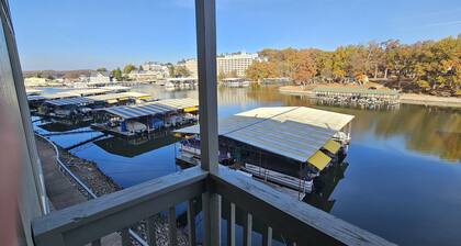 New listing! Pelican Bay/ Main floor/Osage beach 2B/2B,Margaritaville,Redheads!