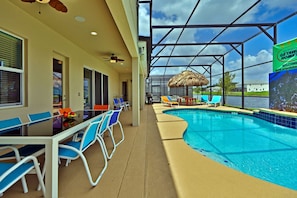 A heated pool - Luxury 14 Bed Home Near Disney, Orlando Mansion 6220 (Orlando)