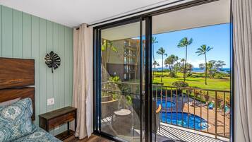 2 عدّة غرف نوم وأغطية فراش متميزة وأسرّة بإسفنج يتكيف مع شكل الجسم