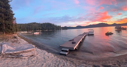 Priest Lake Waterfront Property With Majestic Lake & Mountain Views.