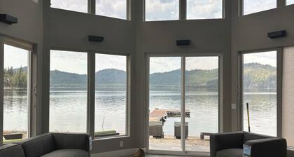 Priest Lake Waterfront Property With Majestic Lake & Mountain Views.