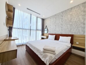Iron/ironing board, free WiFi, bed sheets, wheelchair access - Sunhomes - Tourist Apartment (Hanoi)