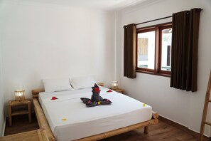 Standard Double Room, Pool View - Gili Pirates (Gili Trawangan)