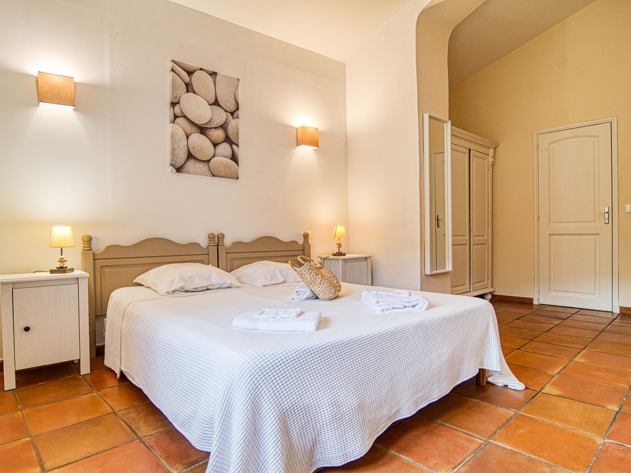 3 bedrooms, iron/ironing board, WiFi