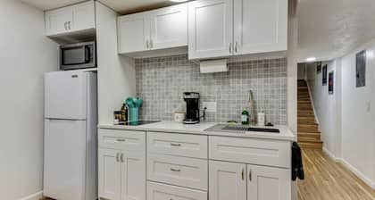 Canyon Cottage | Private Suite | Central | Sandy
