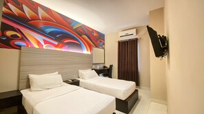 Superior Twin Room | Desk, soundproofing, bed sheets