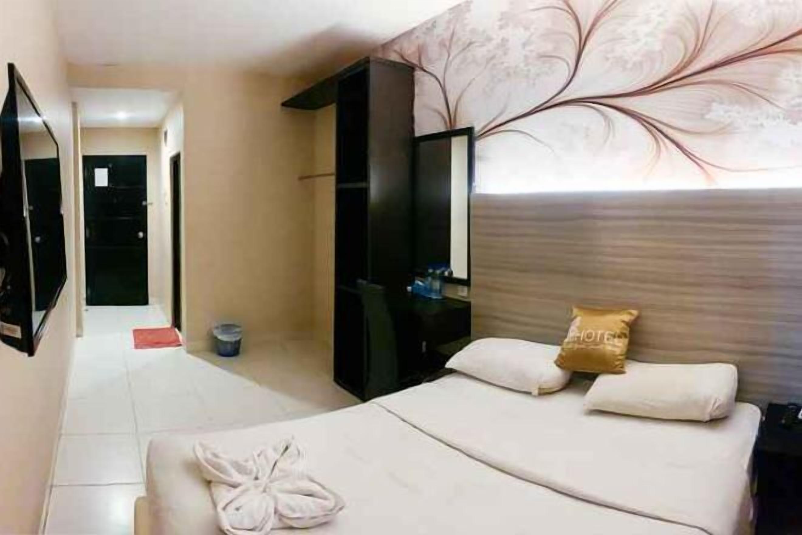 Schreibtisch, schallisolierte Zimmer, Bettwäsche