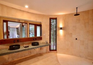 Luxury Suite | Bathroom - Kirana Retreat (Sumbawa Barat)