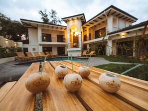 Property grounds - Chic Surf House with Private Pool, 4 Minutes walk to the Playa Grande Waves (Playa Grande)