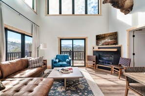 Smart TV, fireplace, video games