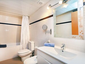 Hårtørrer, håndklæder