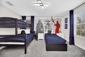 5 slaapkamers, een strijkplank/strijkijzer, wifi, beddengoed
