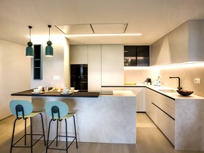 Fridge, microwave, oven, dishwasher - Playa Grande by Interhome (Dénia)