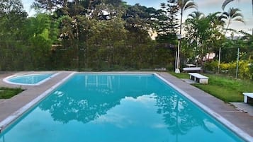 Piscina all'aperto