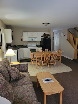 Fireplace - Attitash Mountain Resort- Ski in/Ski out (Bartlett)