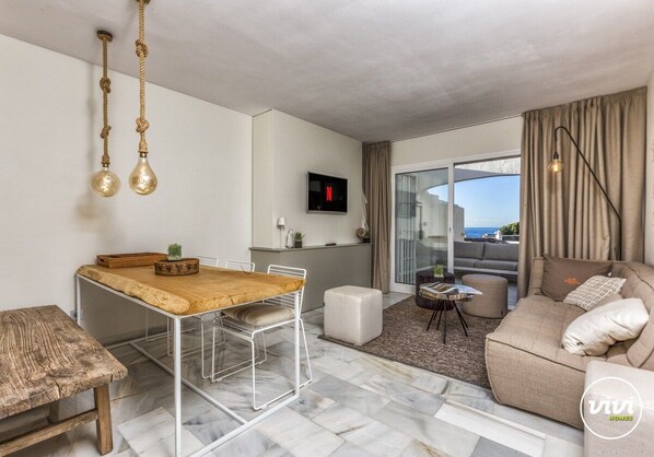 Living area - Nico | close to beach - pool - terrace (Sitio de Calahonda)