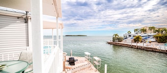 Tropical Island Getaway - Venture Out Unit 196