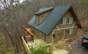 Exterior - Holocene Chalet - treetop mountain views! (Basye)