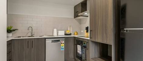 Fridge, microwave, oven, stovetop