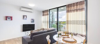 Simply stunning! Riverside 1BR apt @Hamilton