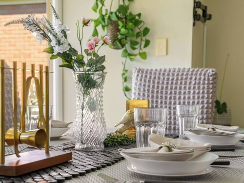 Spacious 4BR family retreat near mall@Forest Lake