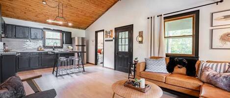 TV, fireplace, offices