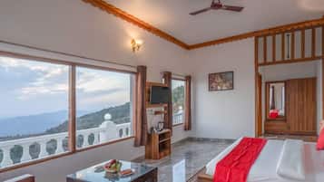 Chambre Deluxe double, 1 chambre, vue sur la montagne, côté montagne | Système d’insonorisation, accès au Wi-Fi (inclus), literie fournie