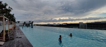 reStary Blue Dream Themed Homestay