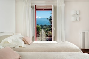 Room - Etna Retreat - Mojo Alcantara ,Sicily (Moio Alcantara)